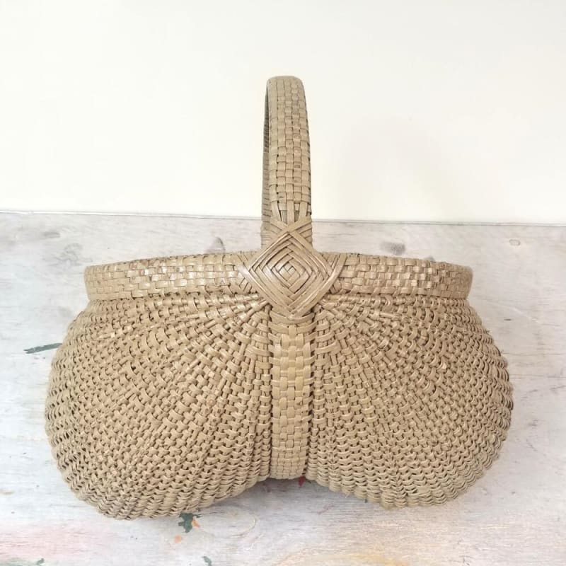 Buttocks Basket $125