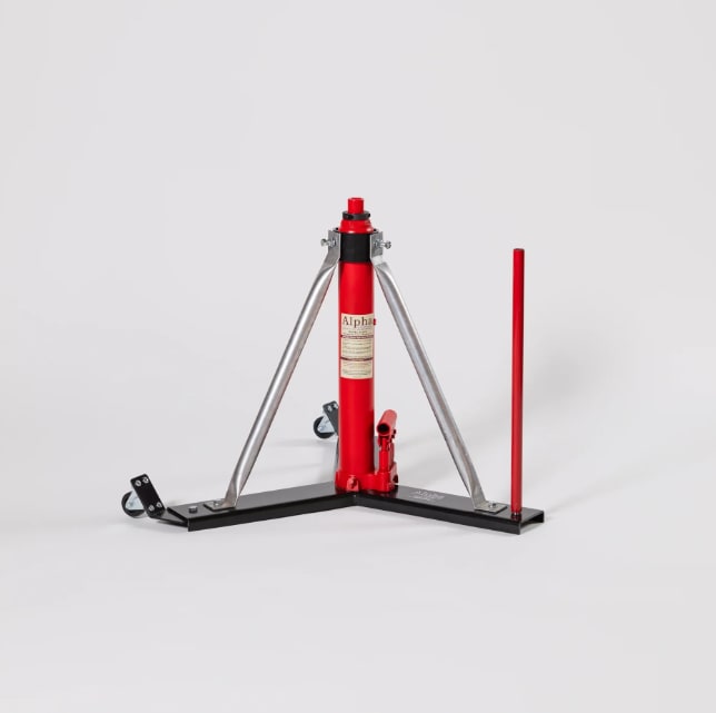 Alpha Aviation low wing aircraft jack Model 324W used in hangar maintenance operations