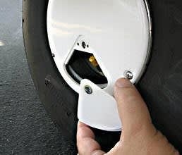 Hubba Hubba Caps Gen 2 installed on aircraft wheels, featuring easy access door, stainless steel fasteners, and low-drag, scratch-resistant design. Hubba Hubba Caps Gen 2 installed on aircraft wheels, featuring easy access door, stainless steel fasteners, and low-drag, scratch-resistant design.