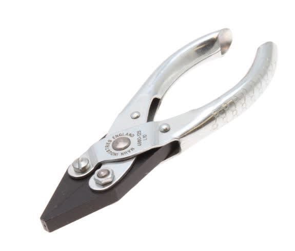 Aven 10757  - Pinzas Dentados De Punta Plana De 5" (125 Mm)