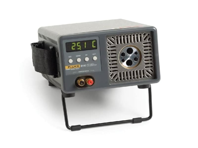 Fluke 9140-A-156 Pozo seco, CAMPO DE RANGO MEDIO CON 3140-2, 110V 50/60HZ