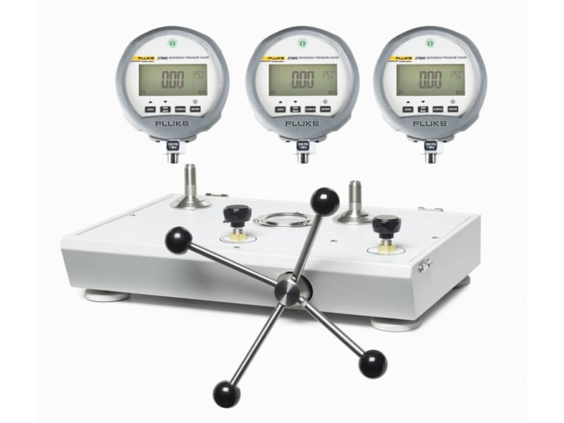 Fluke P5513-2700G-3-C P5513 Calibrador neumatico 20 MPa (3000 psi), 3 manometros acreditados