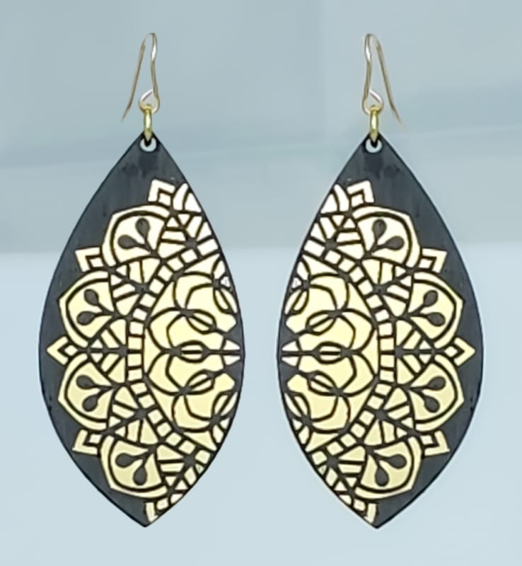 18g Earrings - Gold Acrylic - Mendola