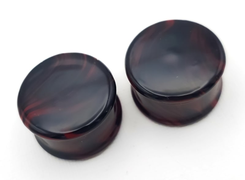 22mm - Red and Black Borostone
