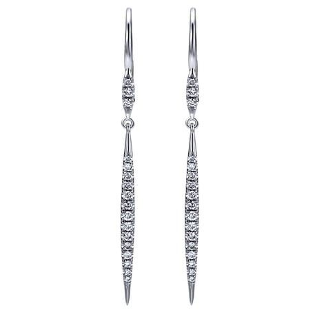 This fresh pair of white gold diamond drop earrings has a leverback to keep them steady in you ears.