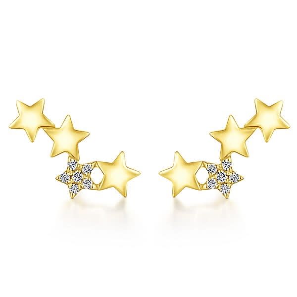 This 14k yellow gold diamond star stud earring comes with round brilliant diamonds.