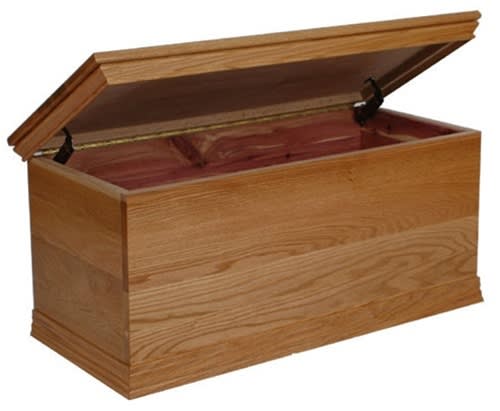 Small Oak Blanket Chest, 36