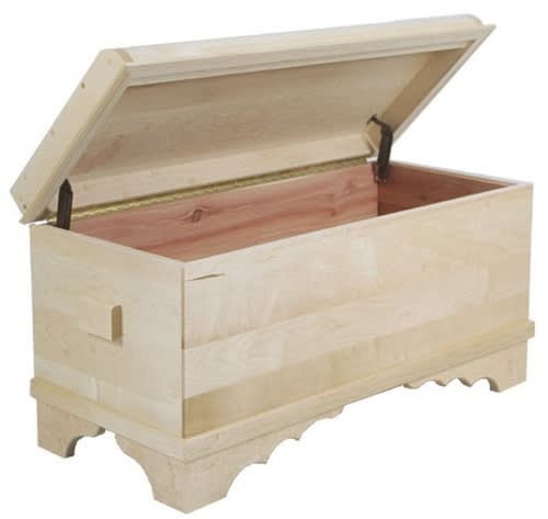 Maple Classic Cedar Chest Maple Classic Cedar Chest