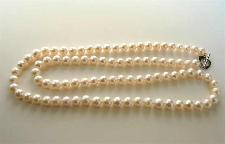 HIGH QUALITY 9MM WHITE PEARL NECKLACE