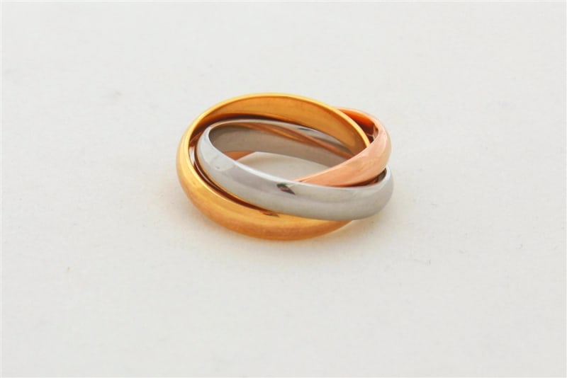 R-16  Three Interconnected Rust Proof Metal Alloy Ring