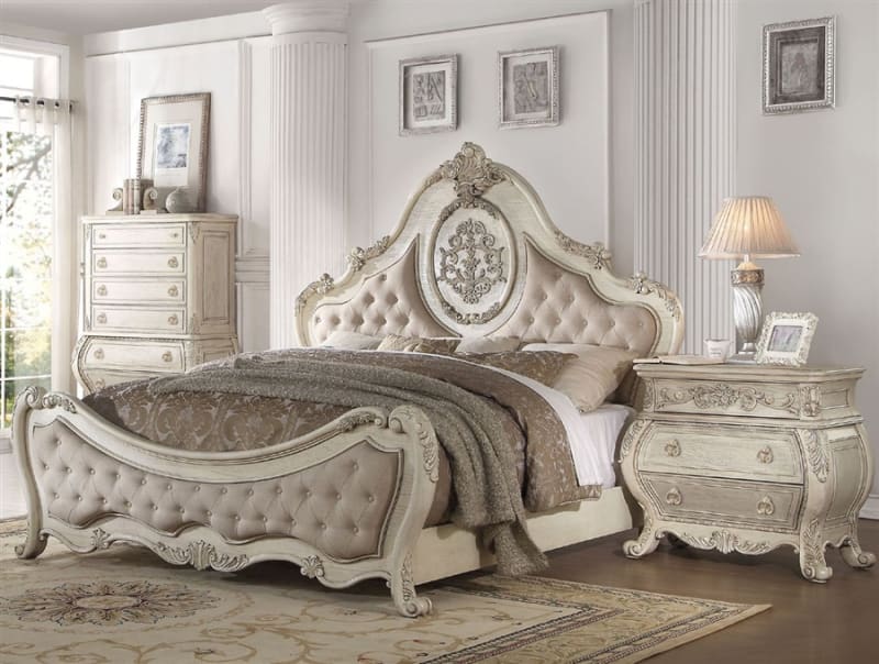 Ragenardus Traditional Bed in Antique White Finish by Acme - 27010Q