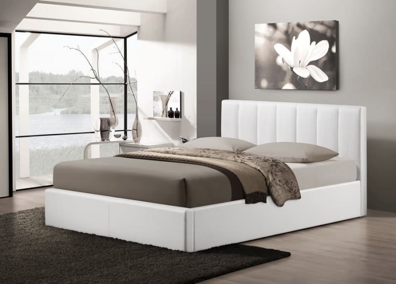 Templemore Bed in White Leather Finish by Baxton Studio - BAX-CF8287-Queen-White
