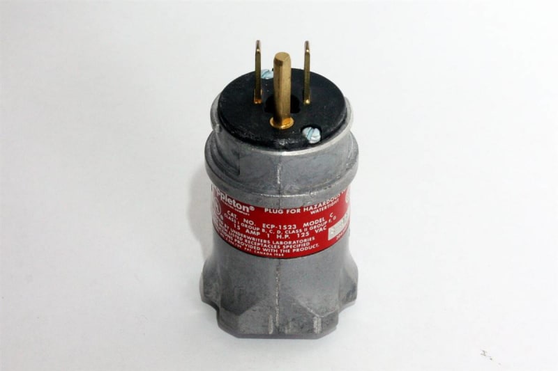 Appleton Factory Sealed 15 Amp Plug Explosionproof, Dust-Ignitionproof 15A 125V