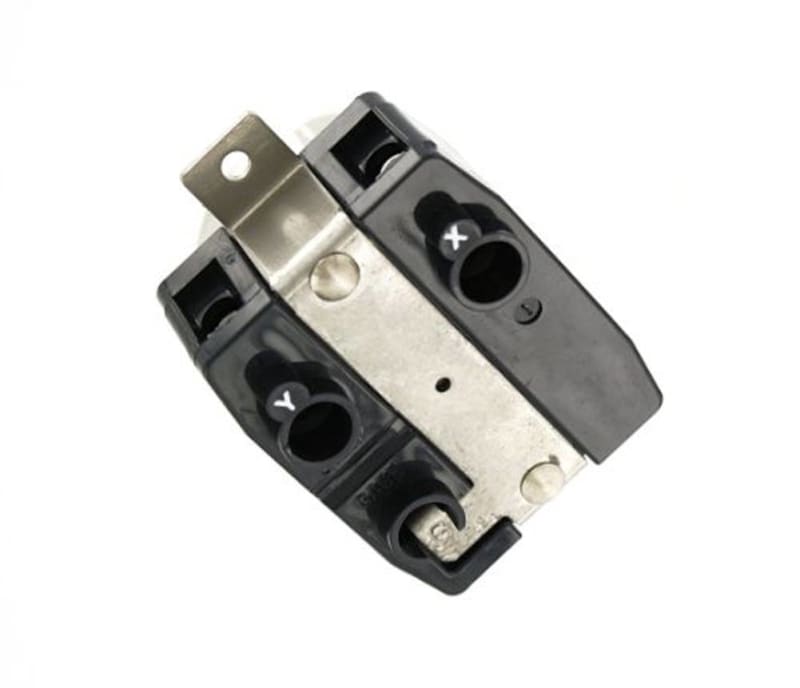 Leviton CS8469 50 Amp, 480 VAC, Industrial Grade, Locking Flush Mount Receptacle Leviton CS8469 50 Amp, 480 VAC, Industrial Grade, Locking Flush Mount Receptacle