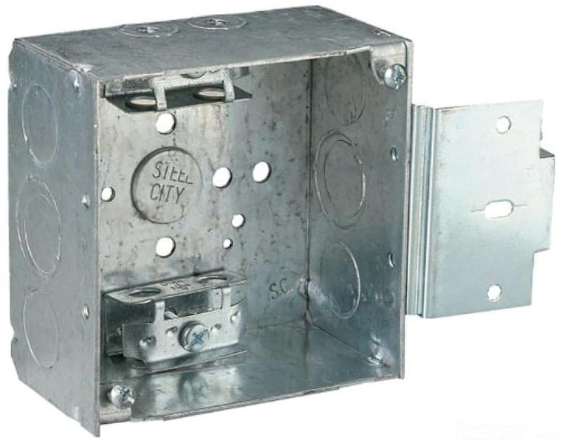 Steel City 52171MSX Pre-Galvanized Steel Square Box with C-3 Armored Cable Clamp