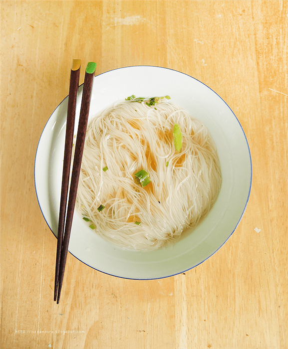 Vegan Instant Rice Noodles with taro flavor in a bowl.