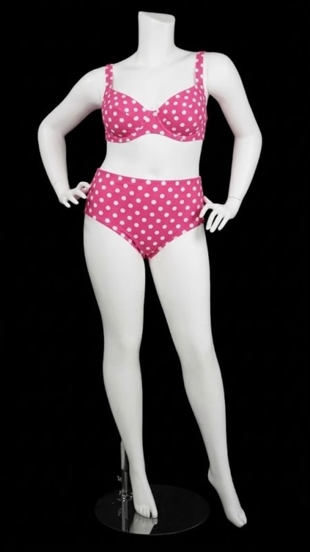 matte white plus size female mannequin hands on hips retail display mannequins express