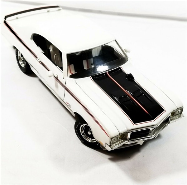 ERTL-36520-GSX-2.jpg