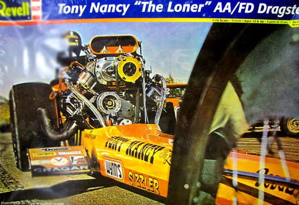 Tony Nancy 'The Loner' 1/16スケール Tony Nancy 'The Loner' AA/FD Dragster (1/16) (fs)