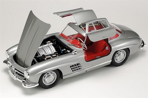 1954 Mercedes Benz 300SL 1:24スケール SUNNYSIDE 1954 MERCEDES BENZ 300SL RED 1:24 DIECAST MODEL