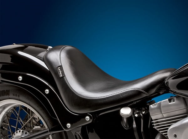 Harley Davidson Softail Silhouette Solo Seat Harley Davidson Softail Silhouette Solo Seat
