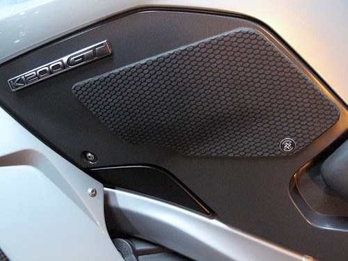 BMW K1200GT Tank Grip BMW K1200GT Tank Grip