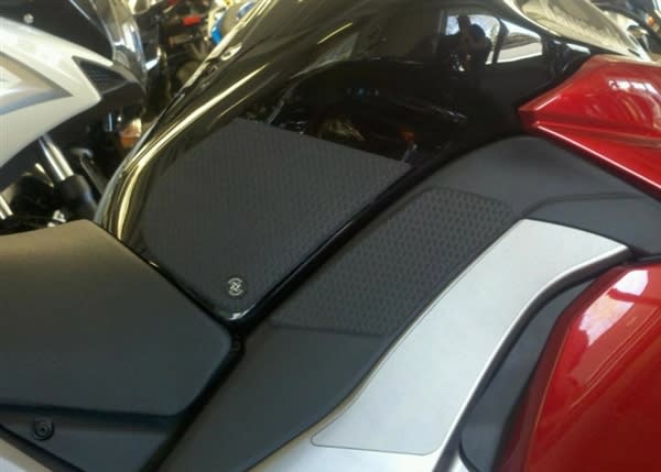 Kawasaki Ninja 1000 Tank Grip Kawasaki Ninja 1000 Tank Grip