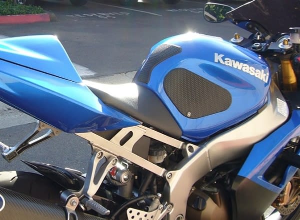 Kawasaki ZX6R Tank Grip Kawasaki ZX6R Tank Grip