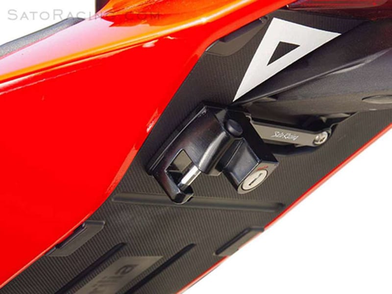 HELMET LOCK HELMET LOCK