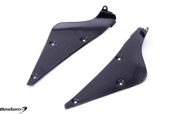 Triumph Daytona Carbon Fiber Part Triumph Daytona Carbon Fiber Part