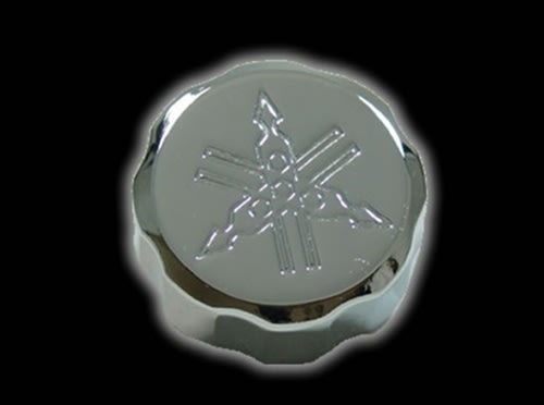 YAMAHA ENGRAVED FRONT BRAKE RESERVOIR CAP CHROME YAMAHA ENGRAVED FRONT BRAKE RESERVOIR CAP CHROME