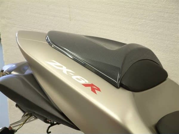 Kawasaki ZX6R 636 (2005-2006) Seat Cowl Carbon Look w Silver Mesh