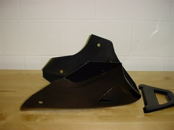 Suzuki Bandit 400 Bellypan Gloss Black Suzuki Bandit 400 Bellypan Gloss Black