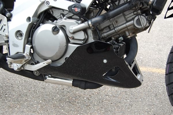 Suzuki DL650 V Strom Bellypan (2004+) Gloss Black Suzuki DL650 V Strom Bellypan (2004+) Gloss Black