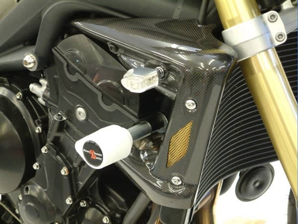 Triumph Street Triple Radiator Spoilers 100% Carbon Fiber (2008-2010) Triumph Street Triple Radiator Spoilers 100% Carbon Fiber (2008-2010)