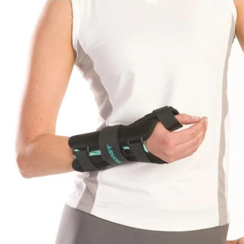 DJO AirCastÂ® A2â„¢ Right Wrist Brace With Thumb Spica, Large