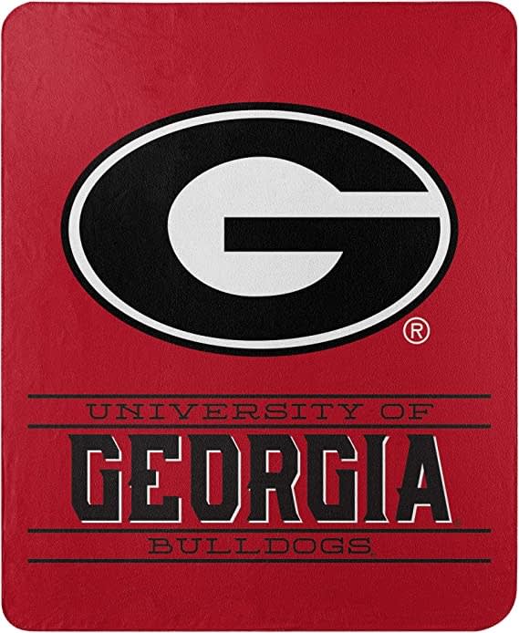 Georgia Bulldogs 50"x60" Control Design Fleece Throw