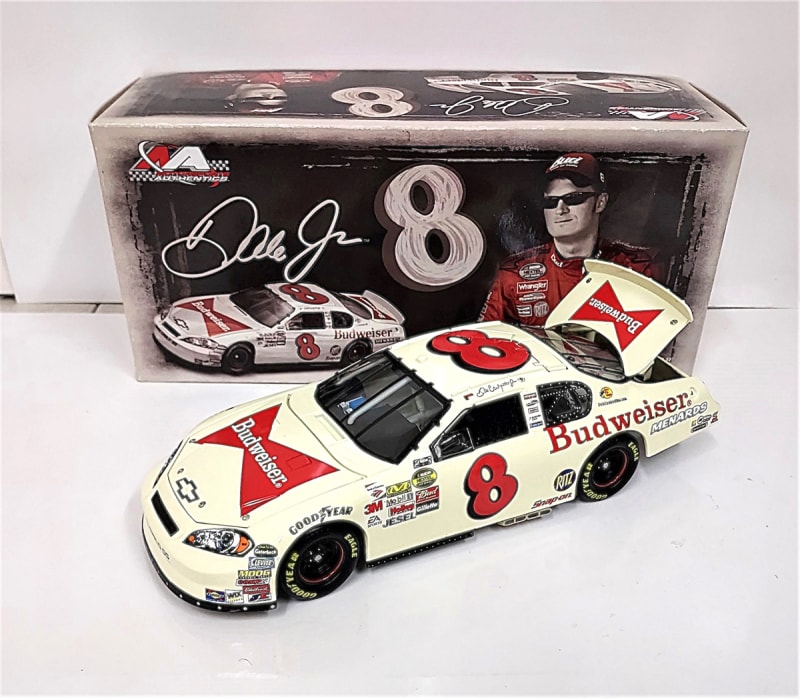 2006 Dale Earnhardt Jr #8 Budweiser Fathers Day Throwback 1/24 HOTO