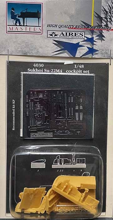 Aires_4030_Sukhoi_SU-22M4_Cockpit