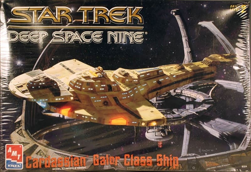 AMT_8324_Star_Trek_Cardassian_Galor_Class_Ship