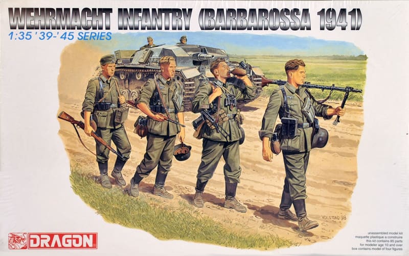 Dragon 1/35 Scale Wehrmacht Infantry (Barbarossa 1941) - kit #6105 Dragon 1/35 Scale Wehrmacht Infantry (Barbarossa 1941) - kit #6105