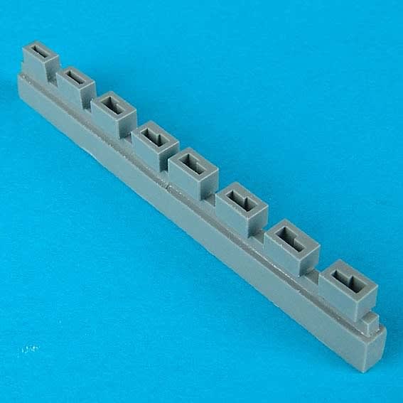 Quickboost #48073 Spitfire Mk. I Empty Shell Case Chute