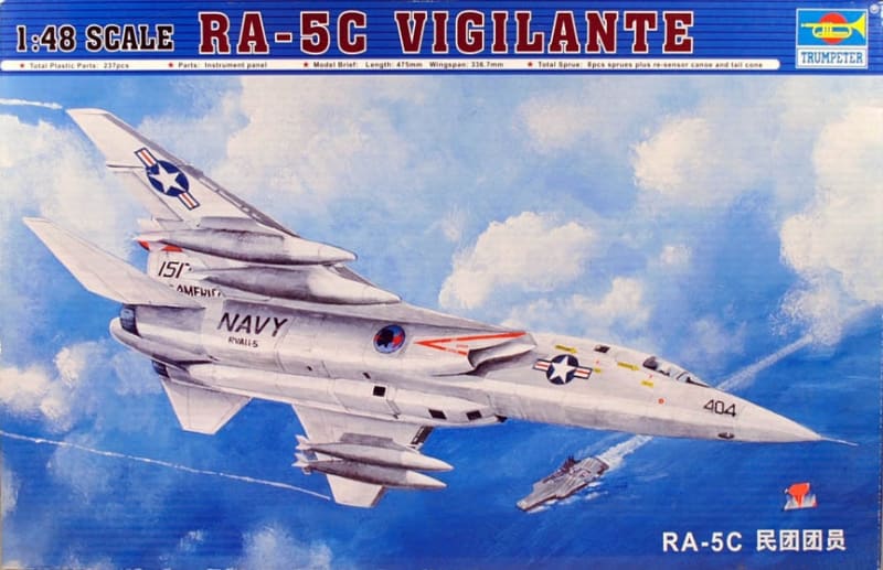 Trumpeter_02809_RA-5C_Vigilante