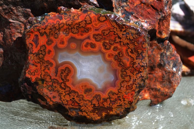 MOROCCAN PLUME AGATE