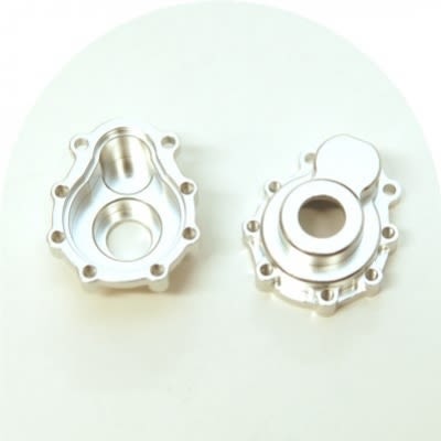 STRC Aluminum Portal Drive Outer Housing (1 Pair) Front or Rear TRX-4 (Silver)
