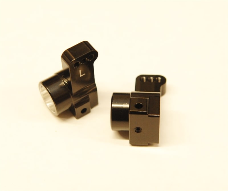 STRC Aluminum Rear Hub Carriers 0 degree Toe-in for Associated DR10 - Black (2)