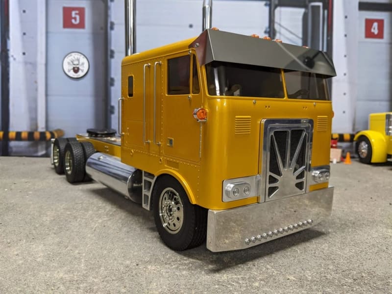 True Scale RC Globeliner - Box Visor