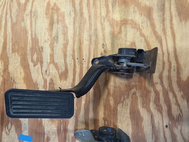 Used 24x truck pedal