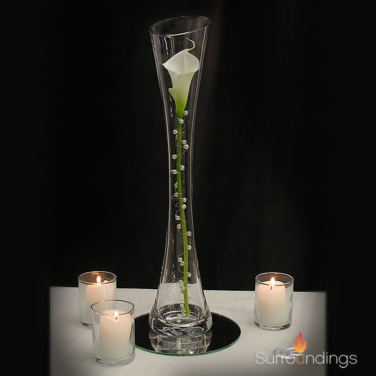 How are you styling your holiday centerpiece? Pearled candles are a mo