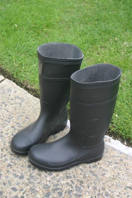 1 Pair Black Safety Boots - Size 10